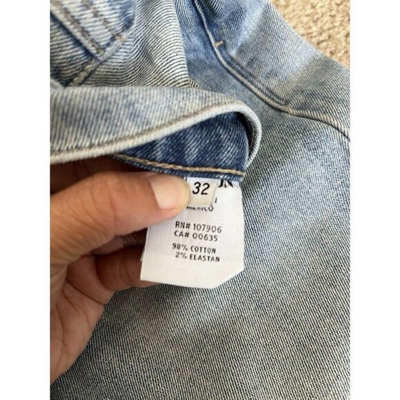 Hudson Mens Shorts size 32 Byron Light Wash Distressed Cut Off Stretch Summer - Picture 8 of 8